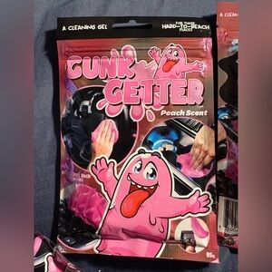 Gunk Getter Cleaning Gel
Auto Cleaner
2 Reusable
Perfect gift for car enthusiast